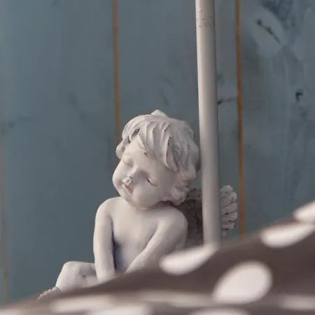 Little - Louise Lejlighed *