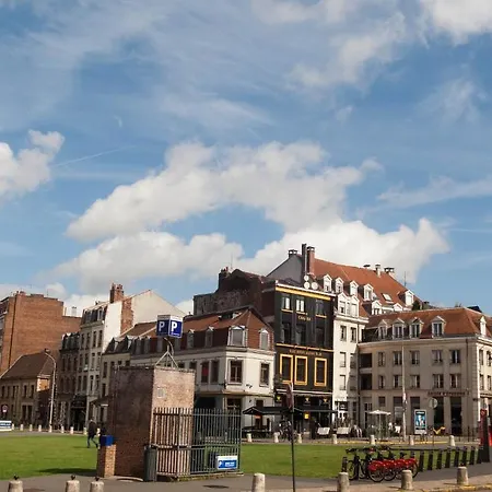 아파트 Little - Louise