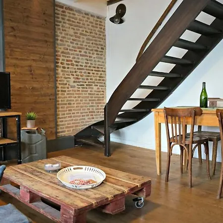 아파트 Little - Louise